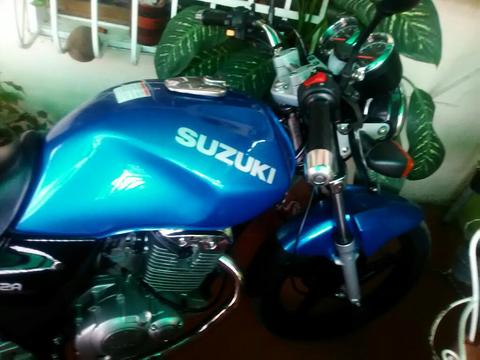 Vendo Suzuki en 125cc