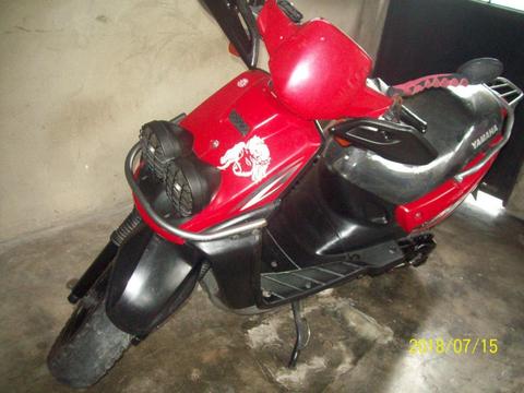 se vende moto bws yamaha 2008