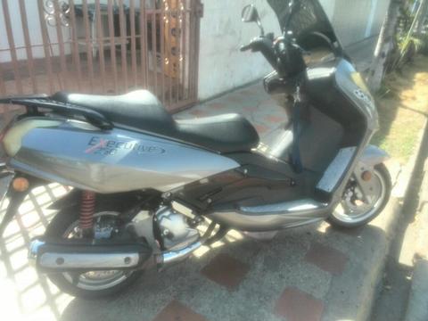 Vendo Moto Skygo