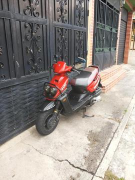 vendo moto Bws. bera año 2012 detalles cauchos lisos prende por la pata