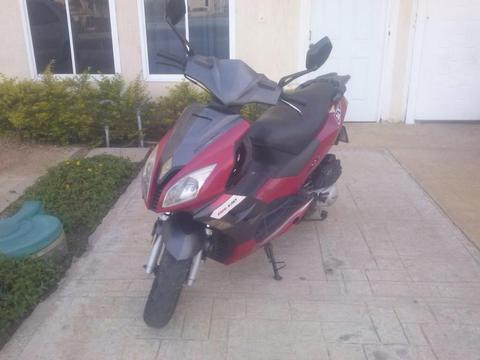 Vendo moto Bera BR150