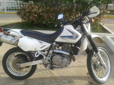 Vendo Suzuki Dr 650