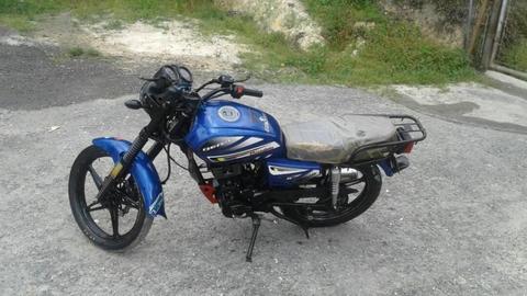 vendo moto bera socialista 2013 250