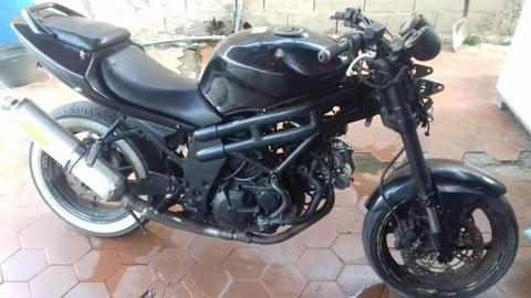 vendo moto 650