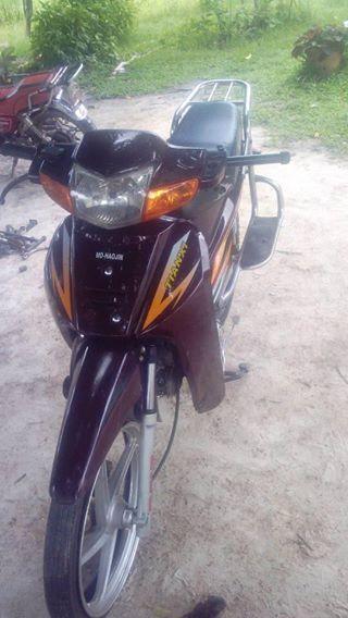 VENDO MOTO MD