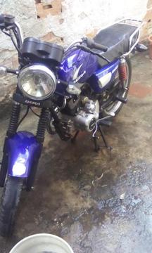 Vendo Bera 200 ttulo carnes revisin y placa est fina