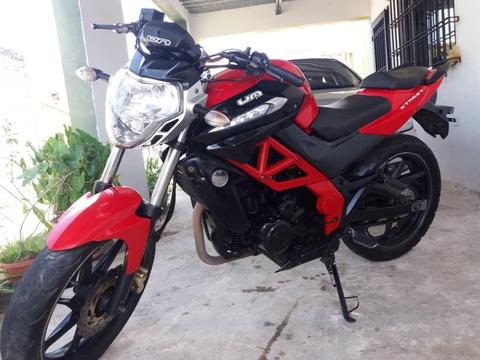 Moto Um Xtreet