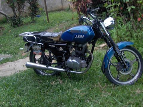 se vende moto