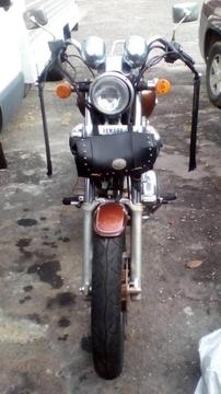 Moto Yamaha modelo Virago 750cc año 2000