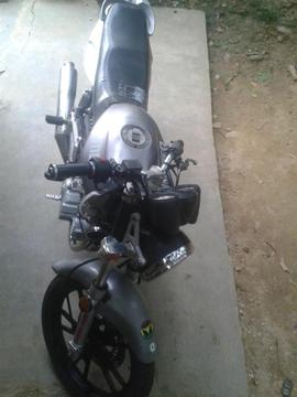 vendo moto md alcatras motor 150 año 2013