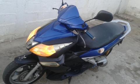 Vendo Moto Bera