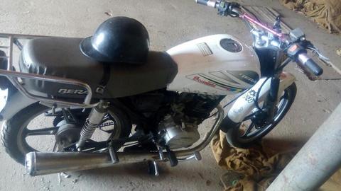 Se Vende Moto Bera Socialistas Año 2013