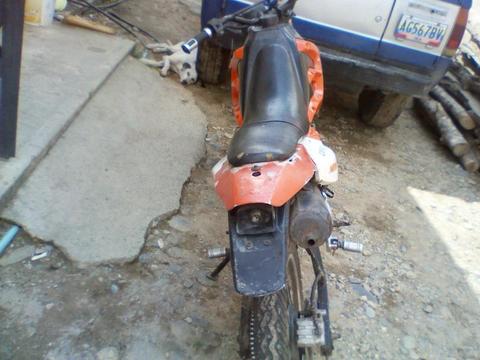 Moto DT 2006