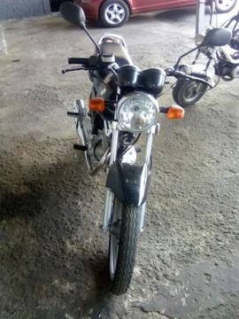 Moto Suzuki