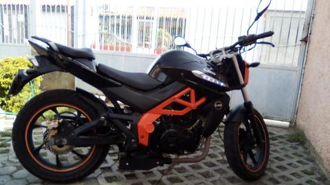 Moto Um Xtreet Cambio por Carro