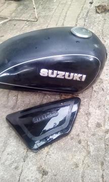 tanque suzuki vendo o cambio