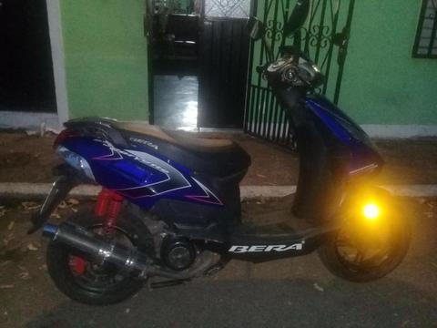 Se vende moto corvette ao 2014