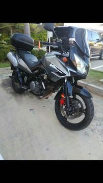 Se Cambia Suzuki V-strom 2008 por Carro