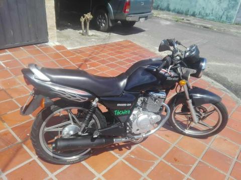 Vendo Mi Moto Suzuki en Año 2012