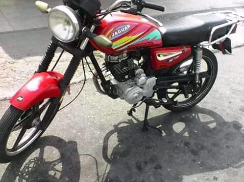 VENDO MOTO BERA, AÑO 2012, 150cc, NEGOCIABLE, POR FAVOR LEER DESCRIPCION