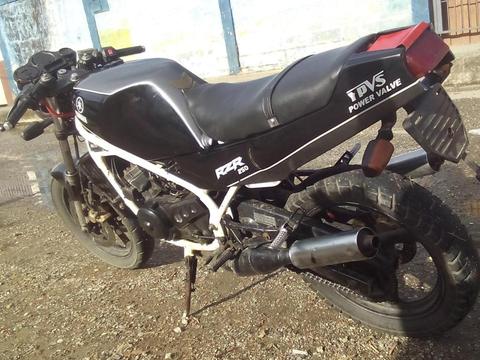 Yamaha 250 RZR YPVS 04245325367