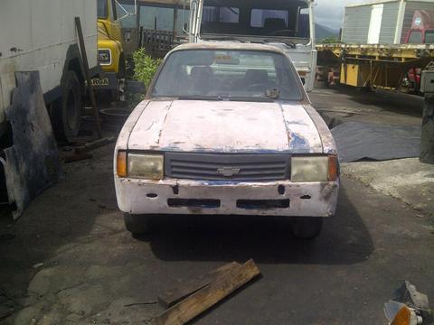 se vende o se camvia chevette por moto owen gs