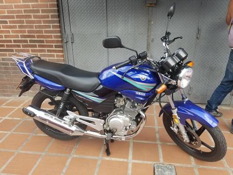 Vendo moto impecable sin detalles 04242844974 04149294064