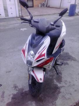 Moto Scoter Runner Bera