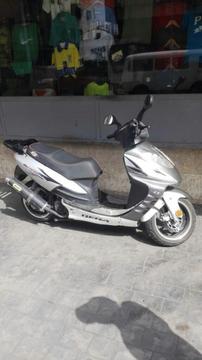 Vendo Moto Bera Mustang Casi Nueva