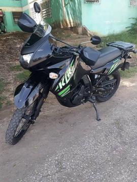 se vende ose cambia klr 650