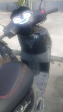 solo vendo moto 04241868121