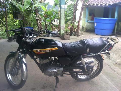 Ax 100 Año 2002