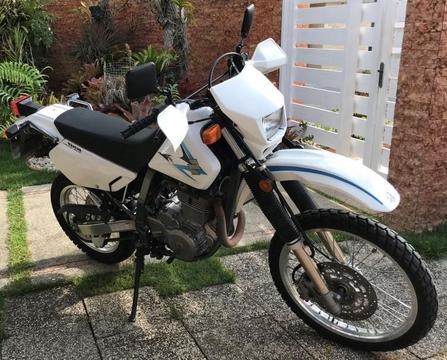 Suzuki DR650 2014 Impecable 5.000km