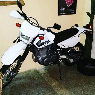 VENTA DE MOTO DR