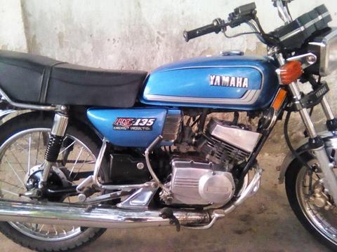 vendo moto yamaha rx135