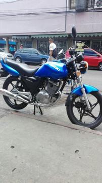 Vendo Moto en Año 2016 Como Nueva