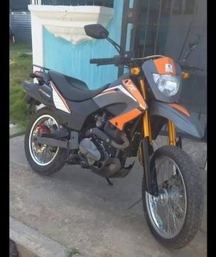 EN VENTA MOTO