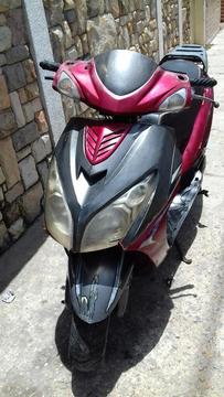 Vendo Moto Automatica 100operativa