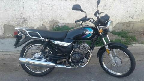 a La Venta Moto Yamaha Yb 2006