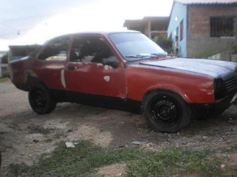 cambio mi chevette por una moto 0424 288 92 79