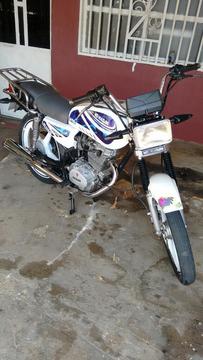 Moto Md Aguila Blanca Y Azul