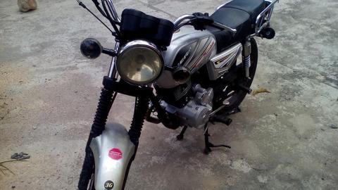 Se Vende Moto Socialista