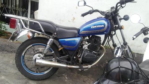 se vende moto bera