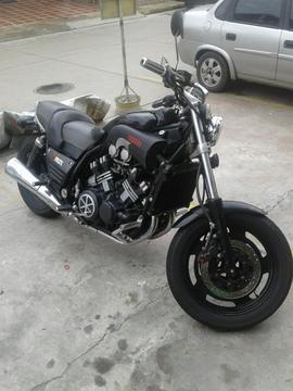 V-max 1200cc Impecable