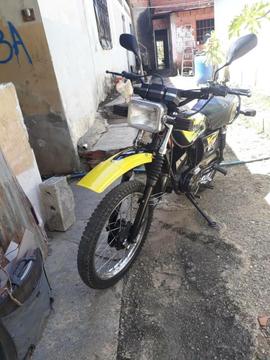 Vendo Yt115 Año 99..!