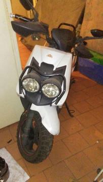 Moto Biwis Ava 150cc