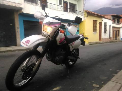 Moto Suzuki Dr650 Año 2012