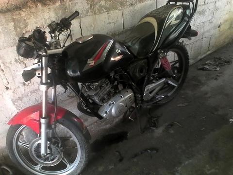 Cambio Moto en Zusuki por Socialista