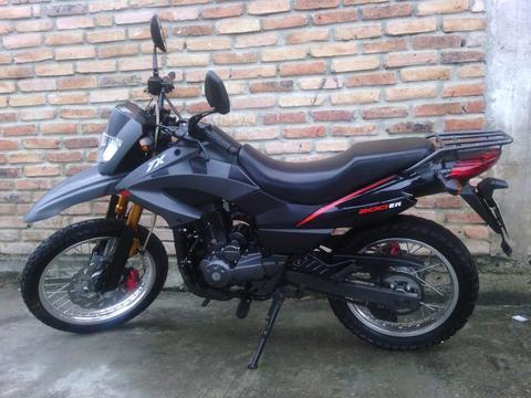 MOTO TX 2013 CON CHIP Y CHALECO 7 MIL KM RECIBO ESCARABAJO