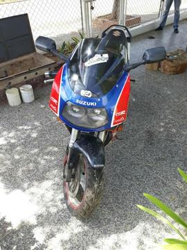 Moto Suzuki Gsx 1100cc